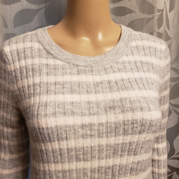 Ribbed Striped Sparkling Sweater Size XS - Picture 2 of 10